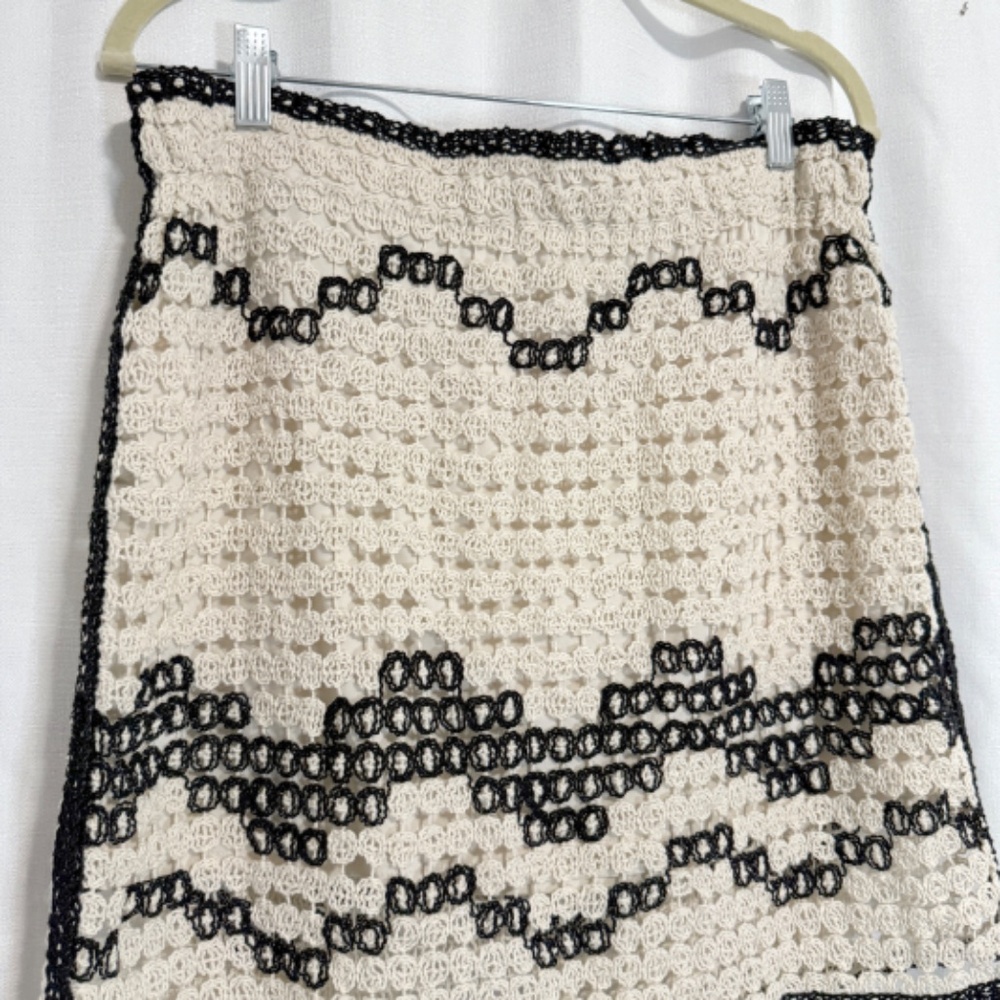 OVS Piombo Ivory and Black Crochet Mini Skirt Size Large - Picture 6 of 12